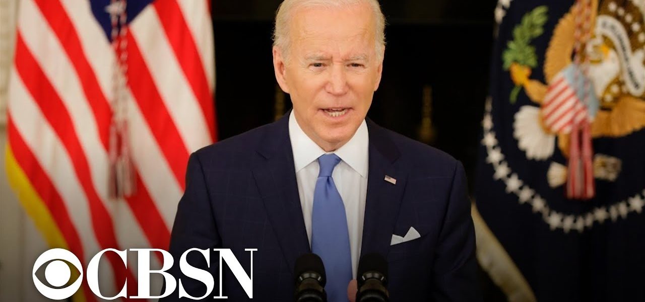 Biden extends pause on student loan repayments until May 2022