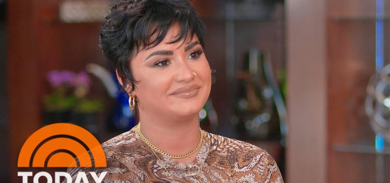 Demi Lovato Hunts UFOs In Their New Show
