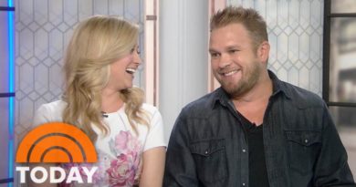 Kellie Pickler and Husband Kyle Jacobs Reveal What To Do ‘In A Pickler’ | TODAY