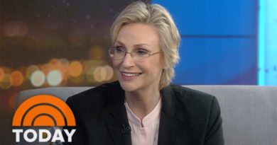 Jane Lynch On ‘Hollywood Game Night’: 'Like Being At A Party With Celebrities' | TODAY