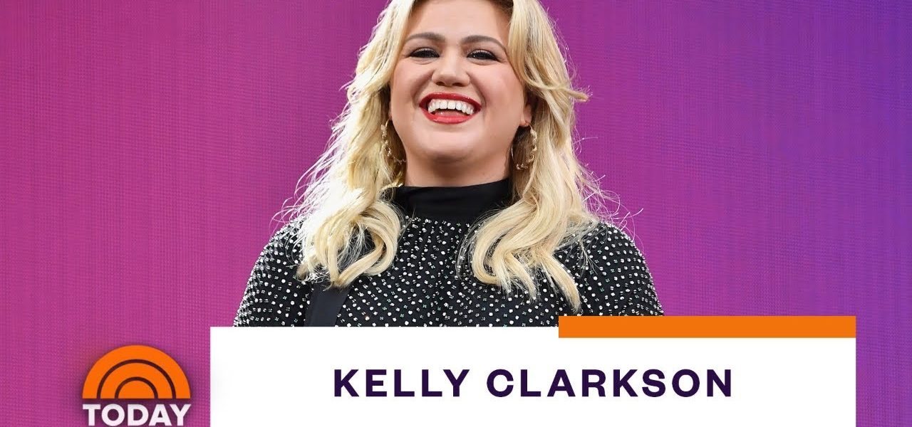Hoda Kotb Tells Kelly Clarkson About Her Weirdest Habit | TODAY