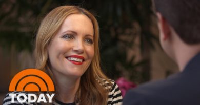 Leslie Mann Shares The Real Story Behind Her Marriage To Judd Apatow | TODAY
