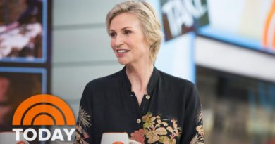 Jane Lynch Talks About Playing Janet Reno In ‘Manhunt: Unabomber’ | TODAY
