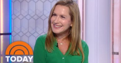 Angela Kinsey On Her YouTube-Inspired Netflix Series ‘Haters Back Off’ | TODAY