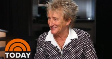 Rod Stewart Talks ‘Blood Red Roses,’ His Legendary Hair And More | TODAY