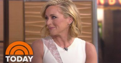 Jane Krakowski: ‘I Can’t Walk’ After Performing ‘She Loves Me’ On Broadway | TODAY