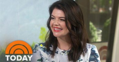 Casey Wilson Talks ‘One Mississippi,’ Smashes Plates With KLG, Hoda | TODAY