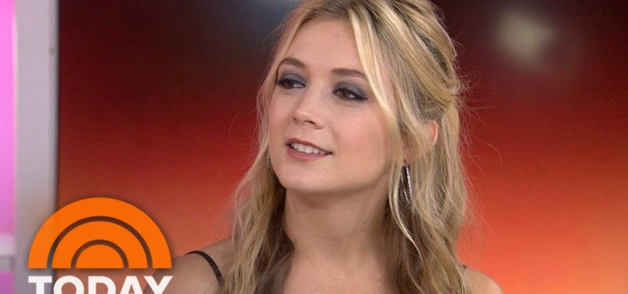 Billie Lourd On How She Got A ‘Star Wars’ Role Without Help From Mom Carrie Fisher | TODAY