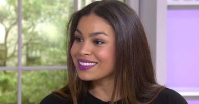 Jordin Sparks Faces Off With KLG On Football Trivia | TODAY