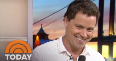'Welcome to Sweden' Star Greg Poehler Does Standup | TODAY